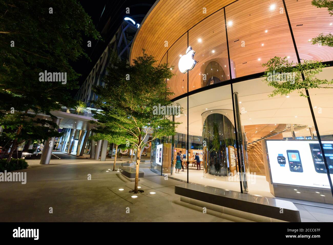 Bangkok , Thailand -  19  August, 2020 : apple store shop front side of the central world shopping center Thailand Stock Photo