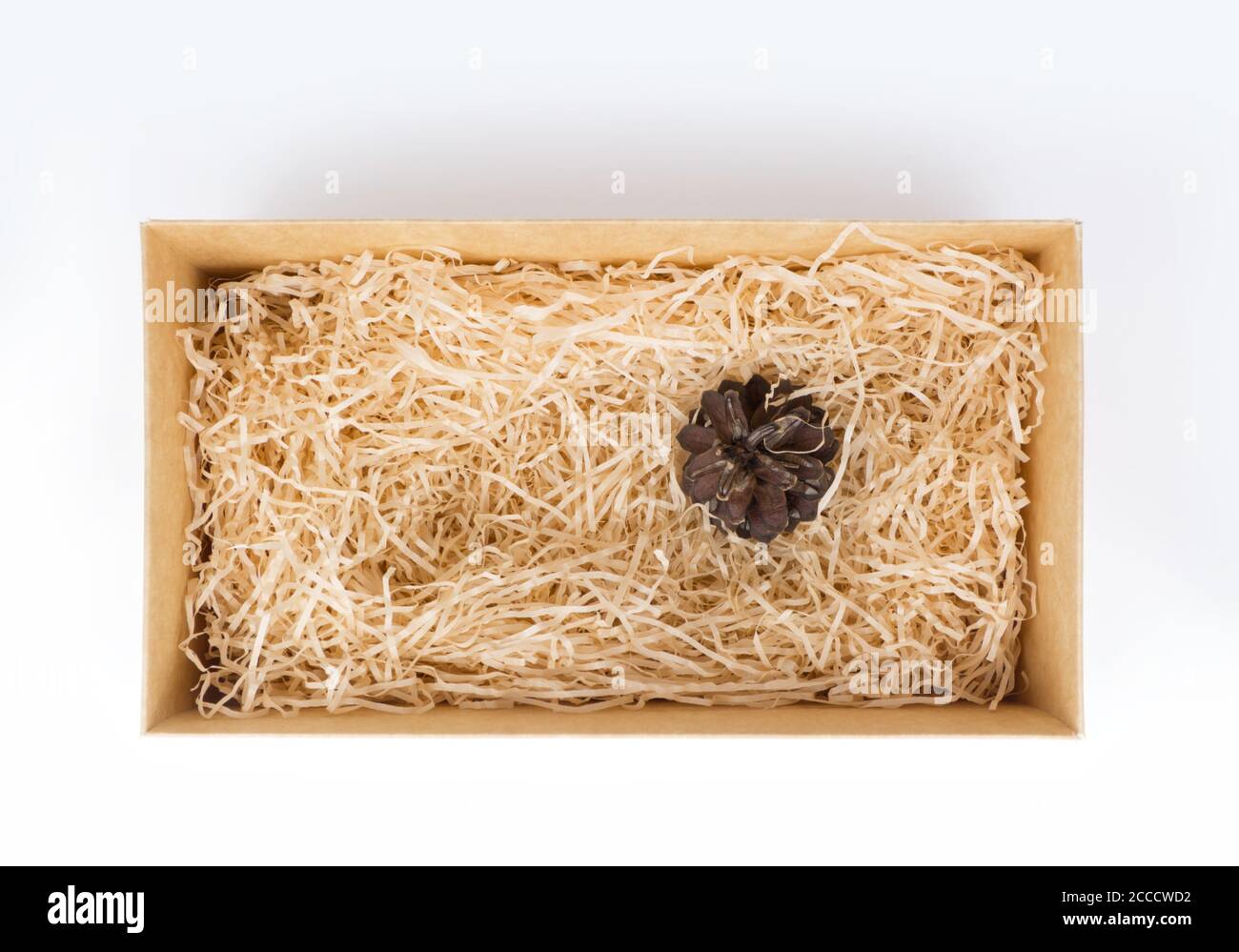 Маленькие декоративные бутылочки. Декоративные баночки. Подарочные коробки с наполнением. Как наполнить пустые. Картон коробка сверху.