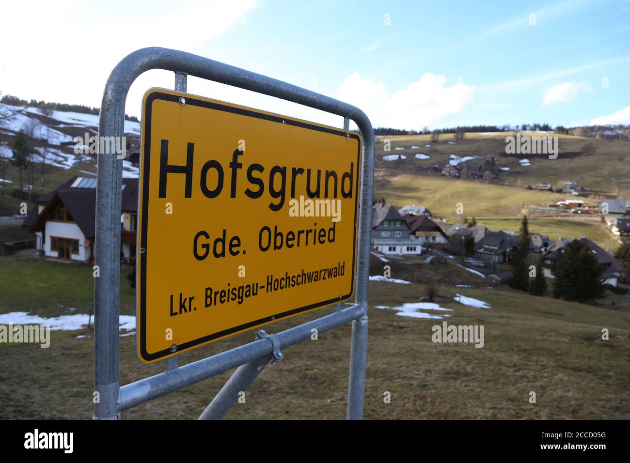 German road sign: town sign - Hofsgrund, Oberried Stock Photo