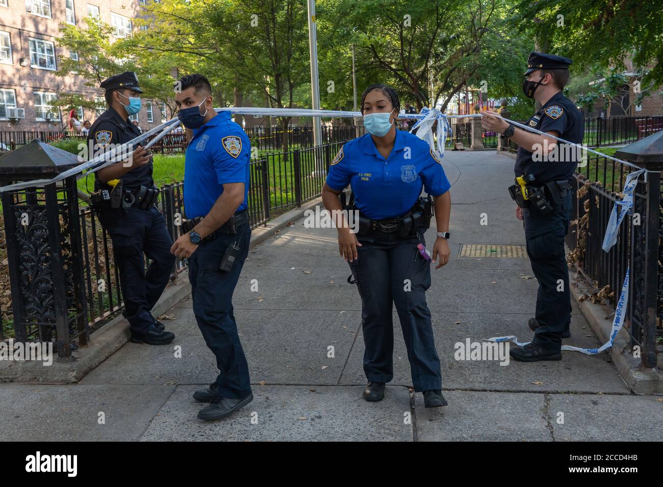 Ravenswood houses hires stock photography and images Alamy
