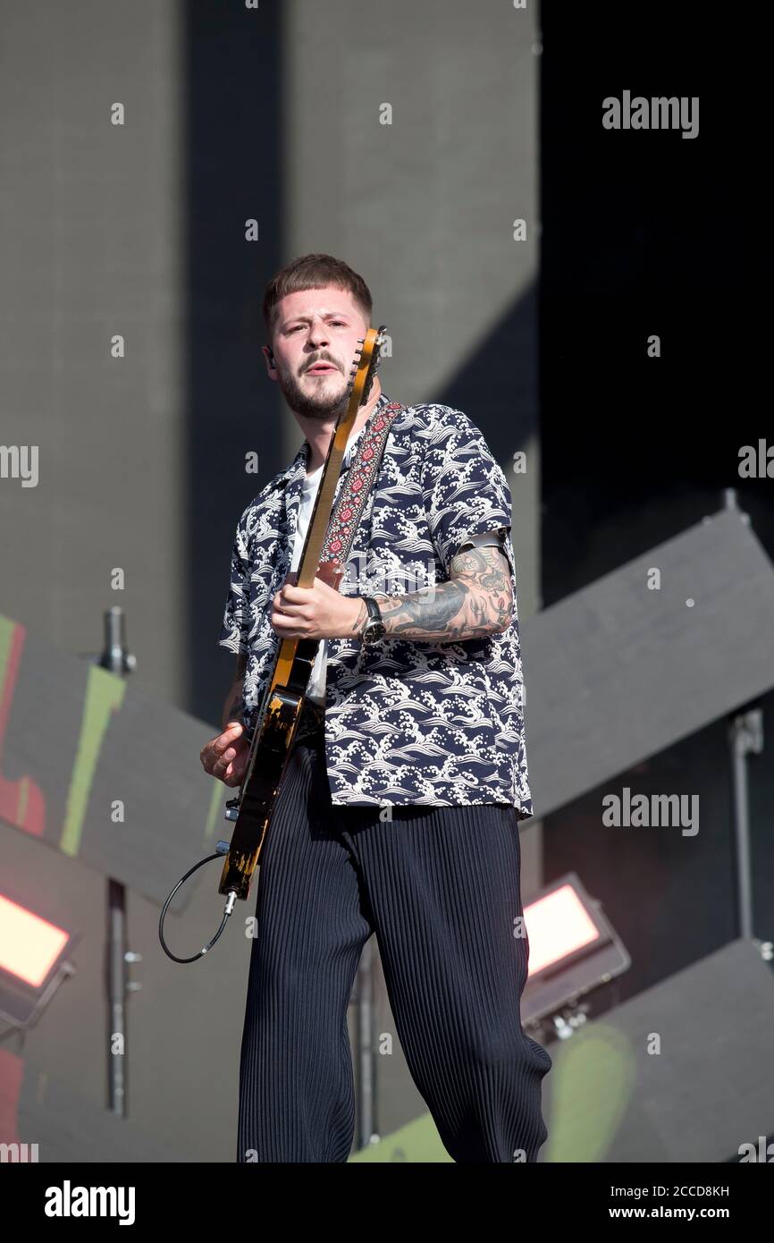23.8.2019 Richfield Avenue Reading Berkshire UK You me at six on the main stage on day one at reading festival  People in picture Max Michael Helyer Stock Photo