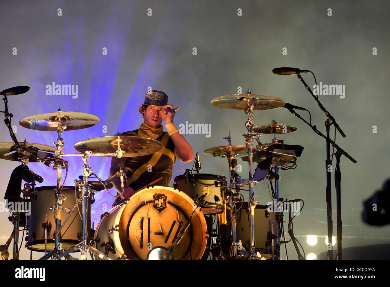 24.8.2019 Richfield Avenue Reading Berkshire uk 21 pilots perform on the main stage on day two at reading festival  People in picture: Josh Dun Stock Photo