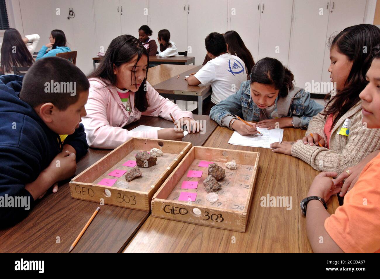 Austin, Texas USA, January 12, 2007 Sixthgrade geology students