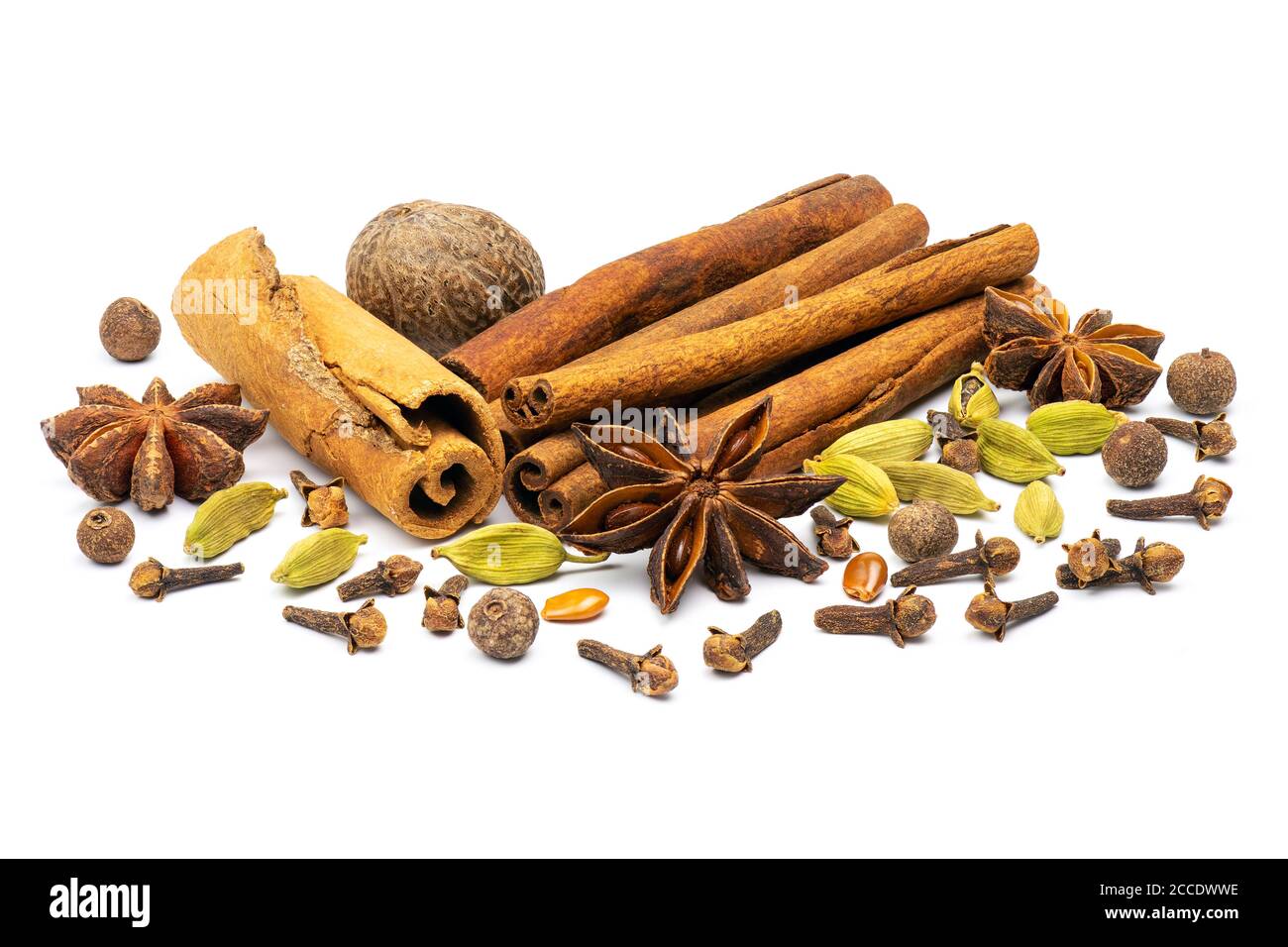 Traditional Christmas spices (cinnamon sticks, star anise, cloves