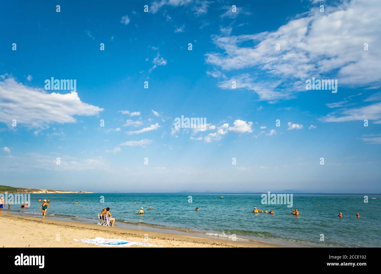 Crowded beach in summer hi-res stock photography and images - Alamy