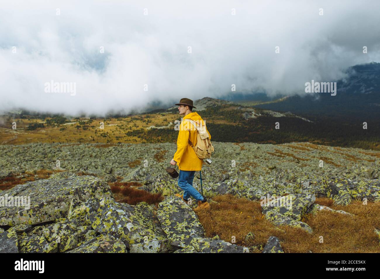 Man walking side view cold hi-res stock photography and images - Alamy