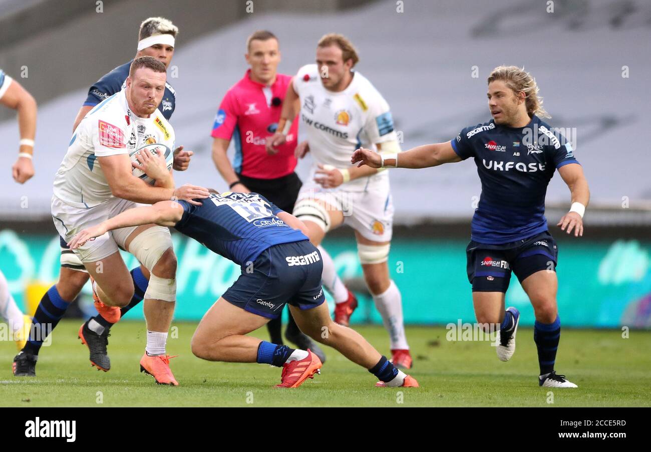 Exeter Chiefs' Sam Simmonds is tackled by Sale Sharks' Rob du Preez during the Gallagher Premiership match at the AJ Bell Stadium, Salford. Stock Photo