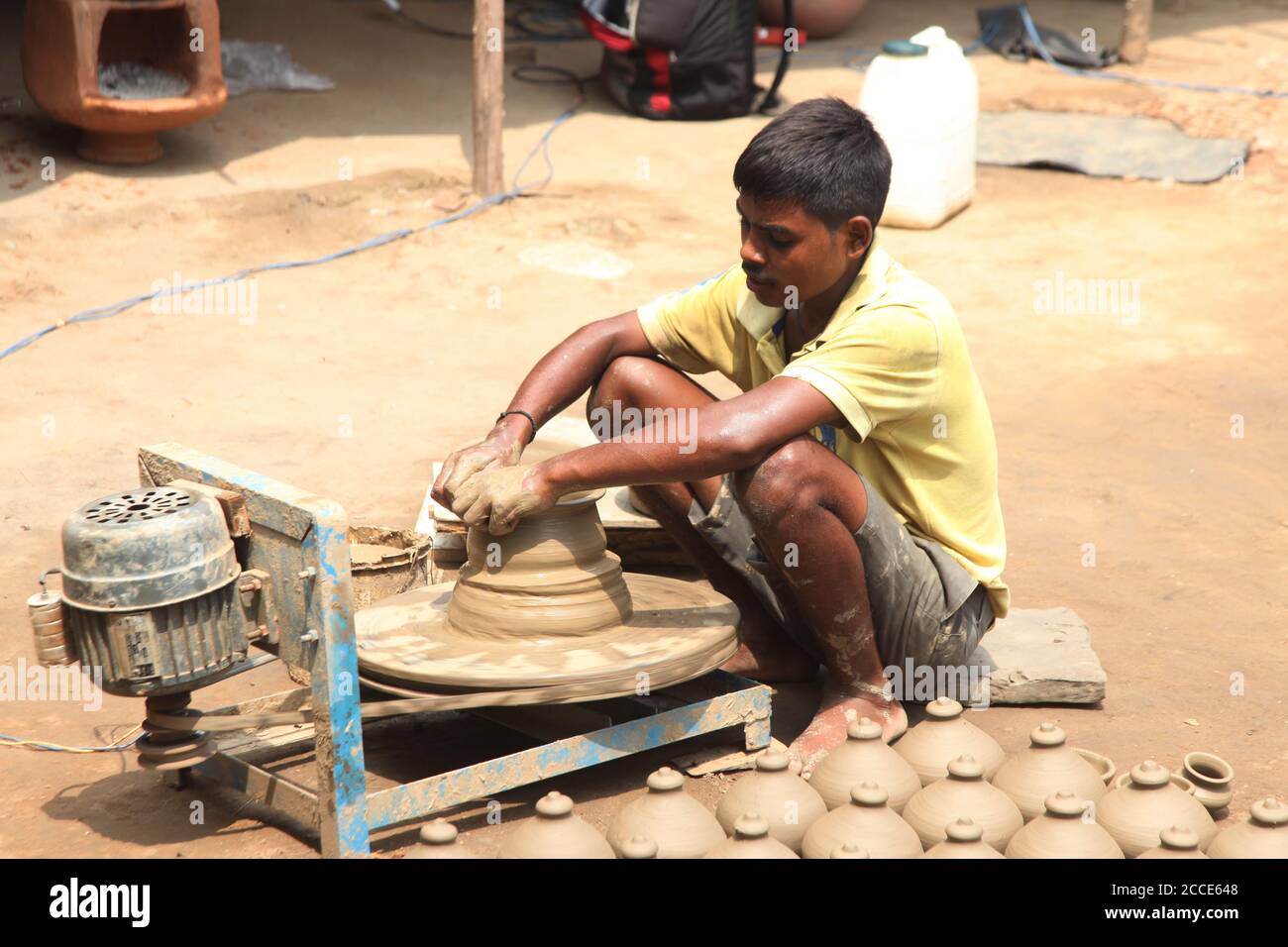 Pottery Selling, Pottery Maker, Pott, New Delhi pottery work in India