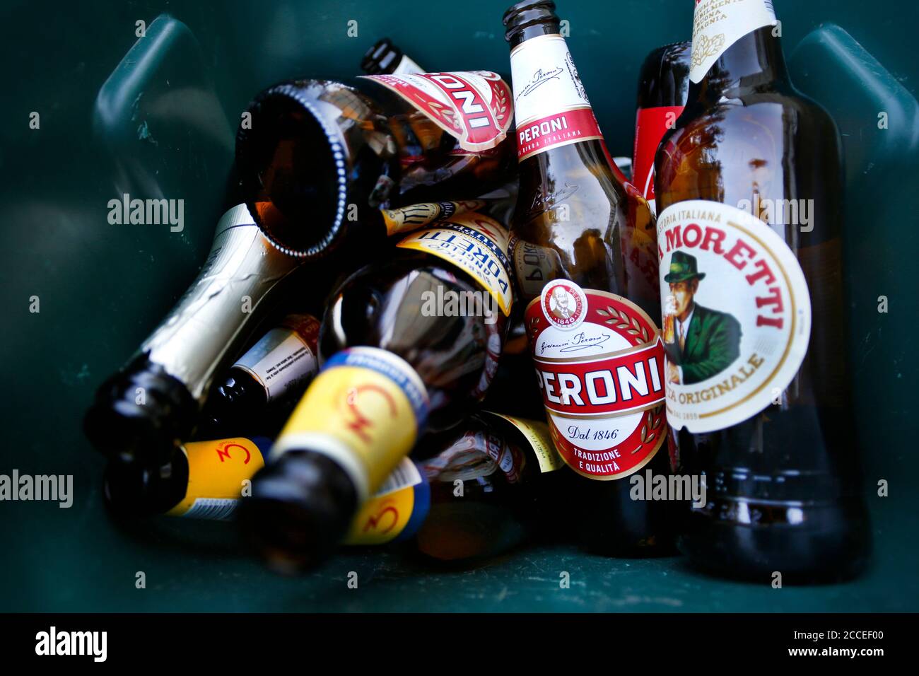 Beer bottles bin hires stock photography and images Alamy