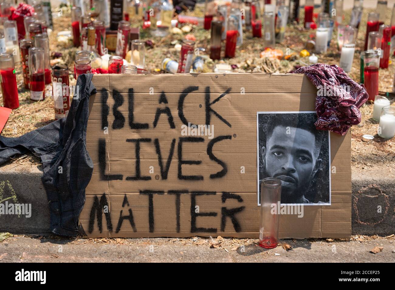 Pasadena, California, USA. 21st August, 2020. Roadside memorial dedicated to Anthony McClain, near location on N. Raymond Ave. where he was killed by a Pasadena police officer on August 15th, 2020. Credit: Jim Newberry/Alamy Live News Stock Photo