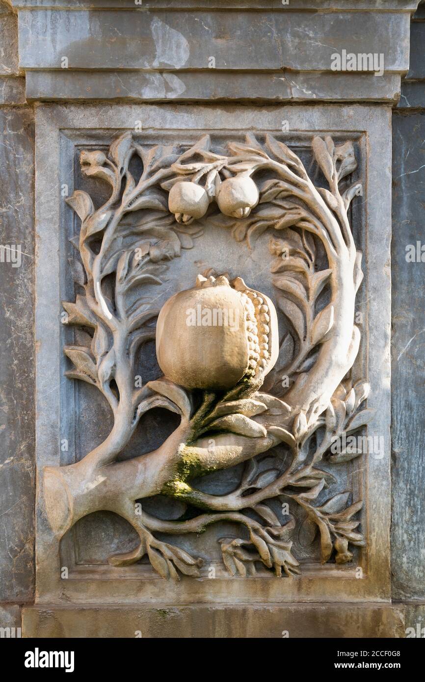 Granada (Spain), Alhambra, Pilar de Carlos V., Charles V fountain