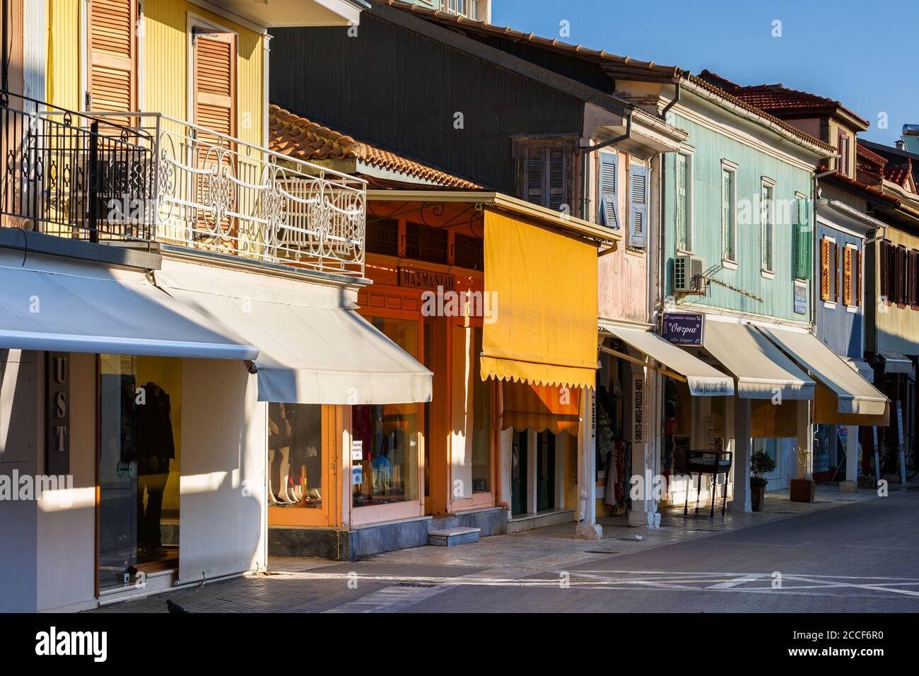 Town greece shopping street hi-res stock photography and images - Page 9 -  Alamy
