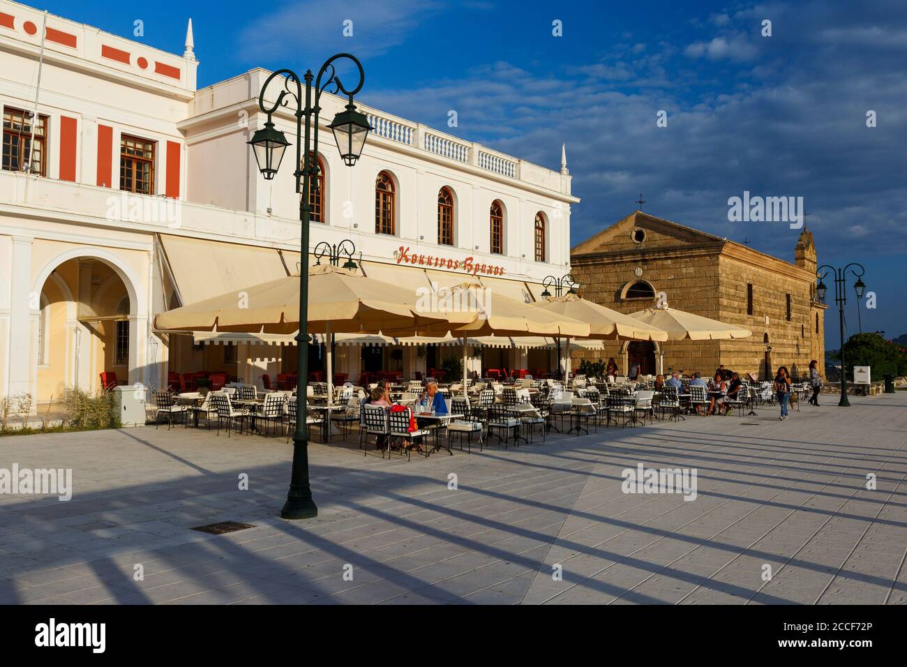 Coffee shop in Solomos square in Zakynthos town, Greece Stock Photo Alamy