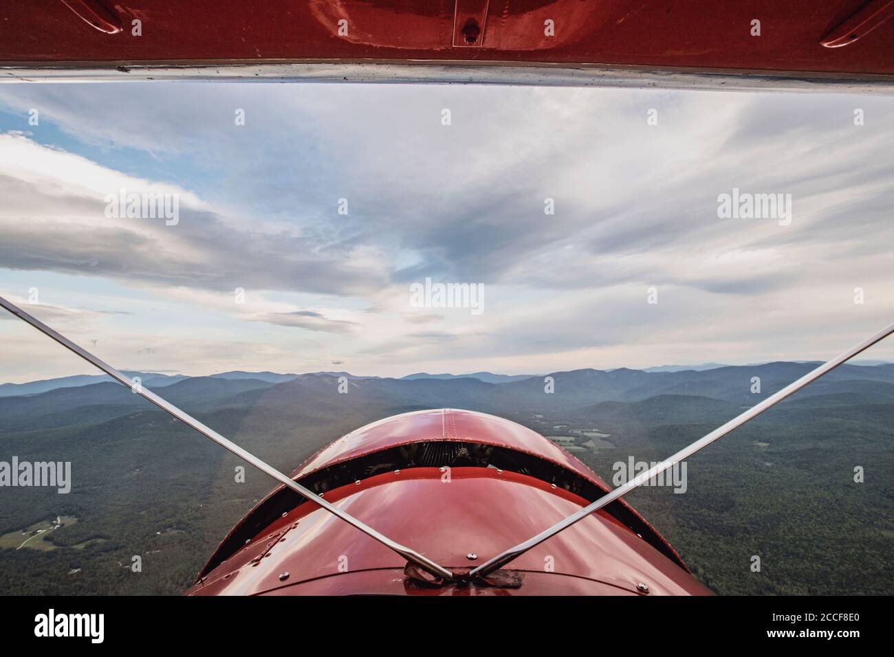 Vintage biplane rides hi-res stock photography and images - Alamy