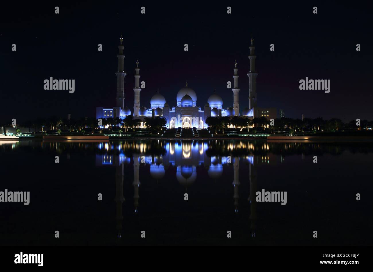 Sheikh Zayed Grand Mosque / Sheikh Zayed Grand Mosque in Abu Dhabi, UAE Stock Photo