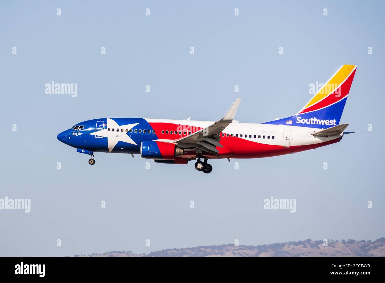 August 7, 2020 San Jose / CA / USA - Lone Star One Southwest Airlines landing at San Jose International Airport (SJC); Lone Star One livery is honorin Stock Photo