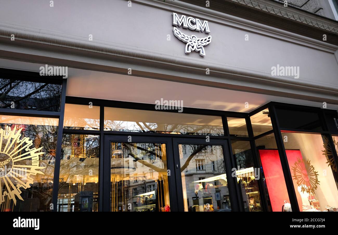 Mcm store hi-res stock photography and images - Alamy