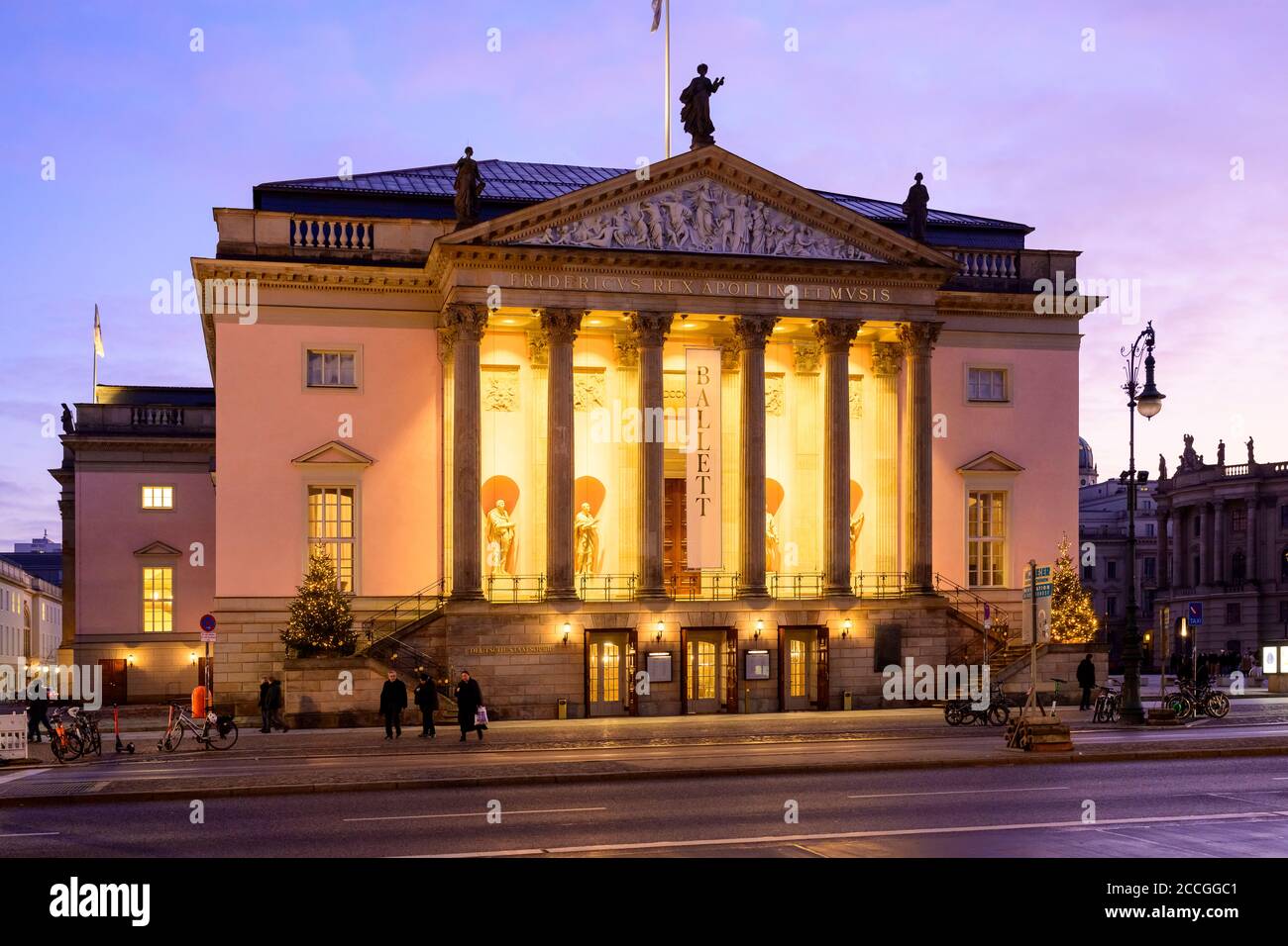 Berlin state opera hi-res stock photography and images - Alamy