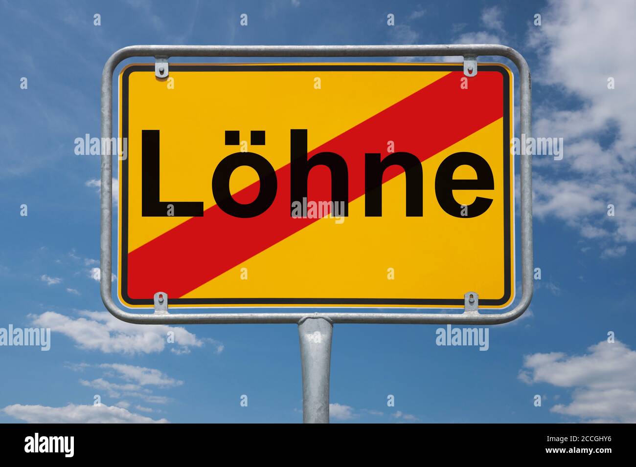 Ortstafel Löhne, Nordrhein-Westfalen, Deutschland | Place name sign Löhne, North Rhine-Westphalia, Germany, Europe Stock Photo