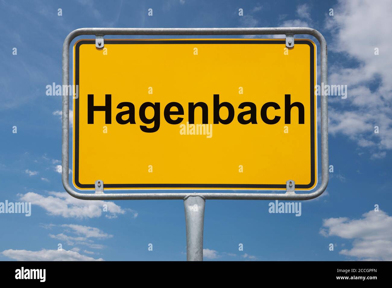 Ortstafel Hagenbach, Rheinland-Pfalz, Deutschland | Place name sign Hagenbach, Rhineland-Palatinate, Germany, Europe Stock Photo