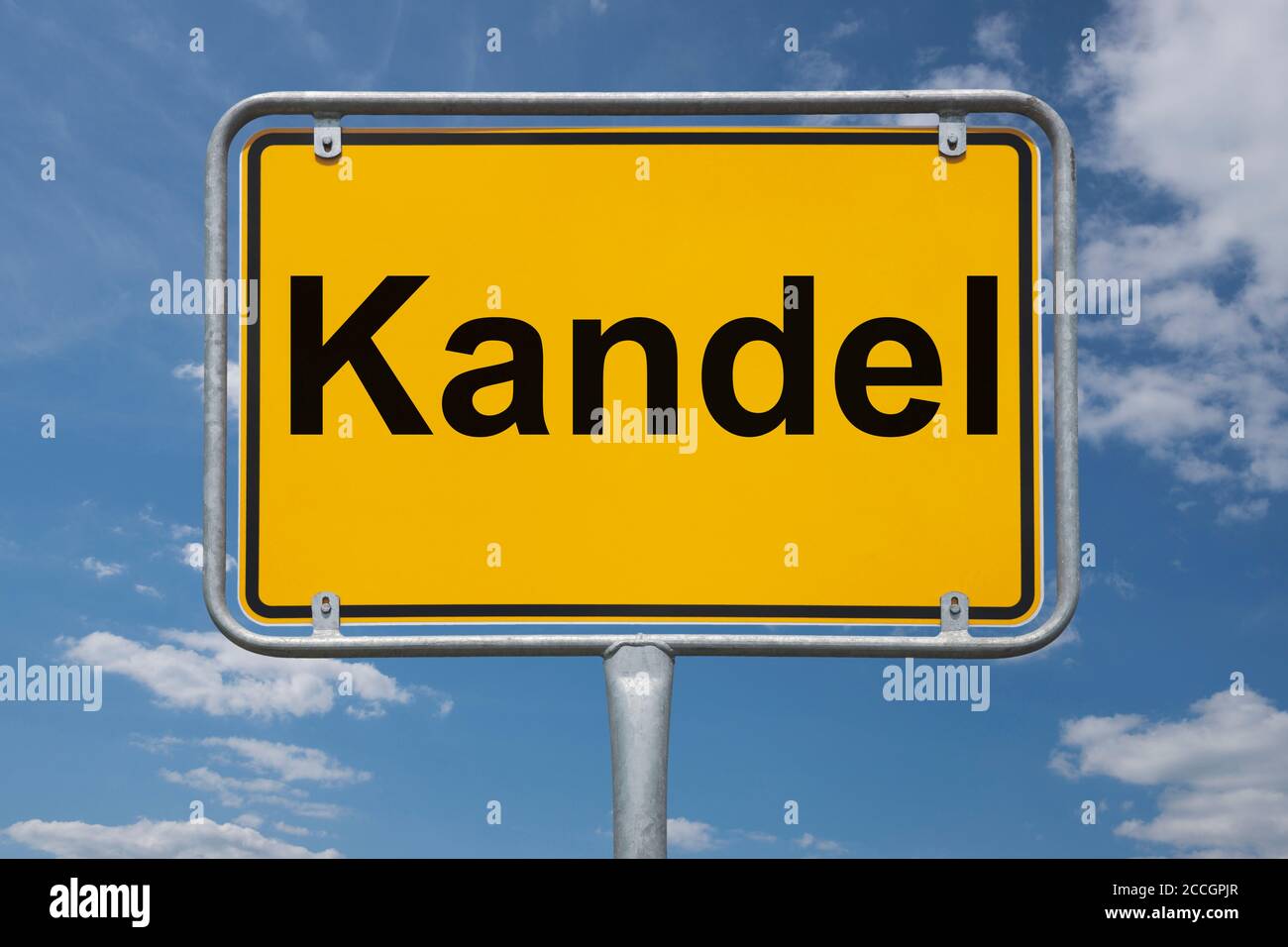 Ortstafel Kandel, Rheinland-Pfalz, Deutschland | Place name sign Kandel, Rhineland-Palatinate, Germany, Europe Stock Photo