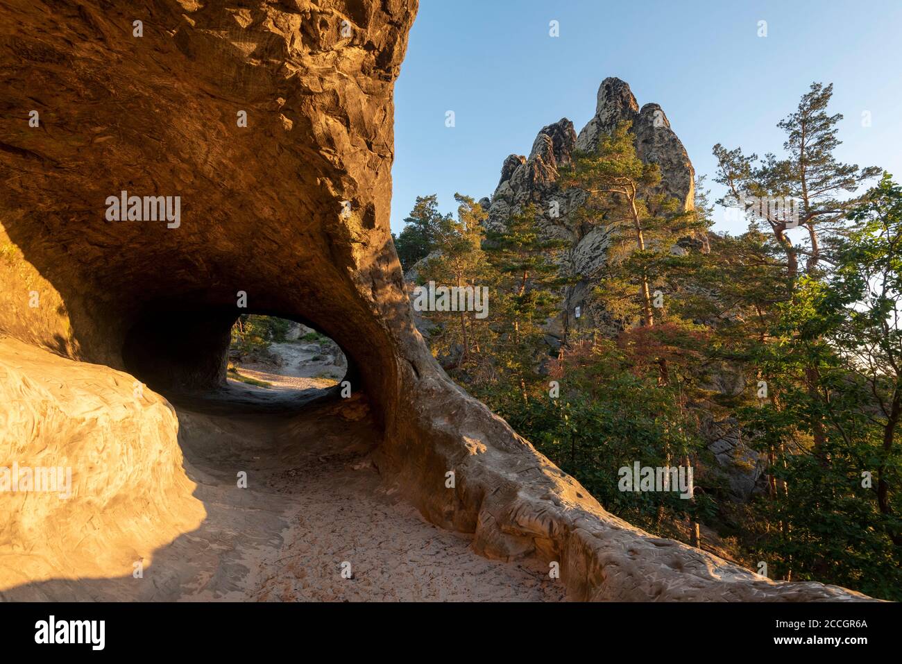 Germany, Saxony-Anhalt, Timmenrode, sand cave at the Hamburg coat of arms, Teufelsmauer, sunrise, Harz, UNESCO Global Geopark Stock Photo