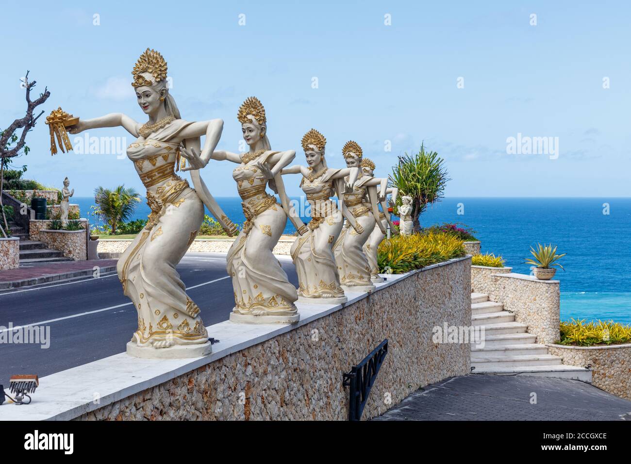 Sculptures of Balinese dances at the entrance to Melasti Beach