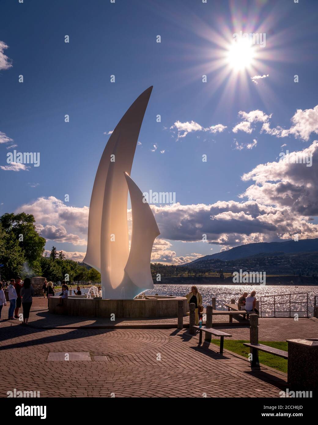 Kelowna sculpture hires stock photography and images Alamy