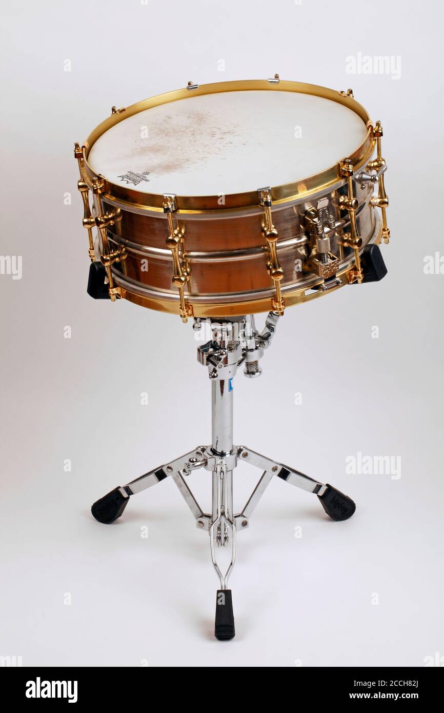 Brass drum hi res stock photography and images Alamy