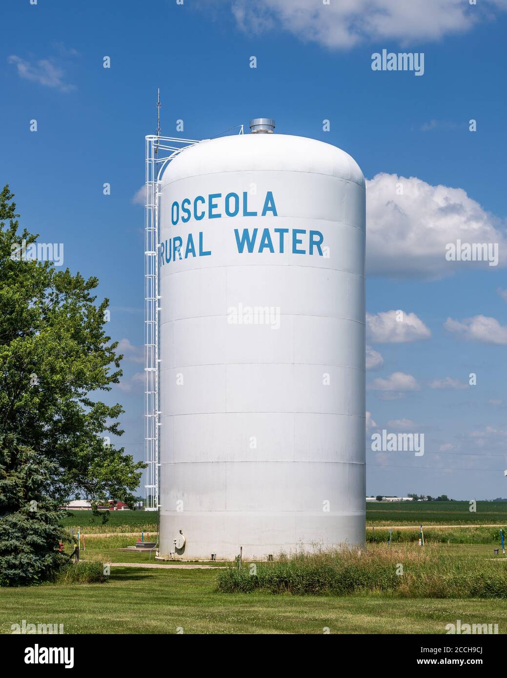 Rural water tank hi-res stock photography and images - Alamy