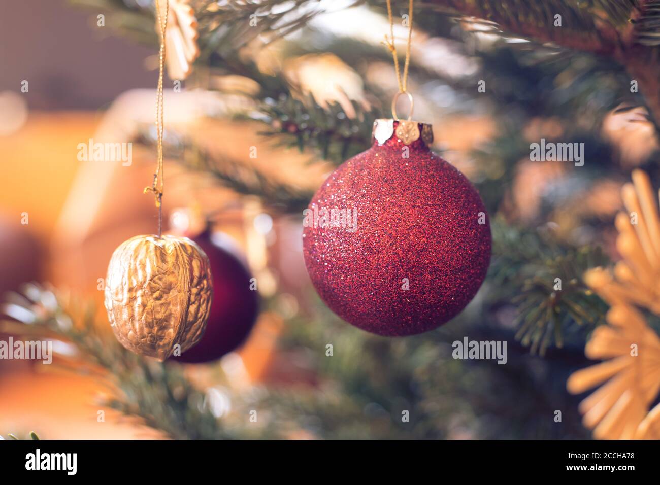 Vintage christmas baubles cut out hi-res stock photography and images ...