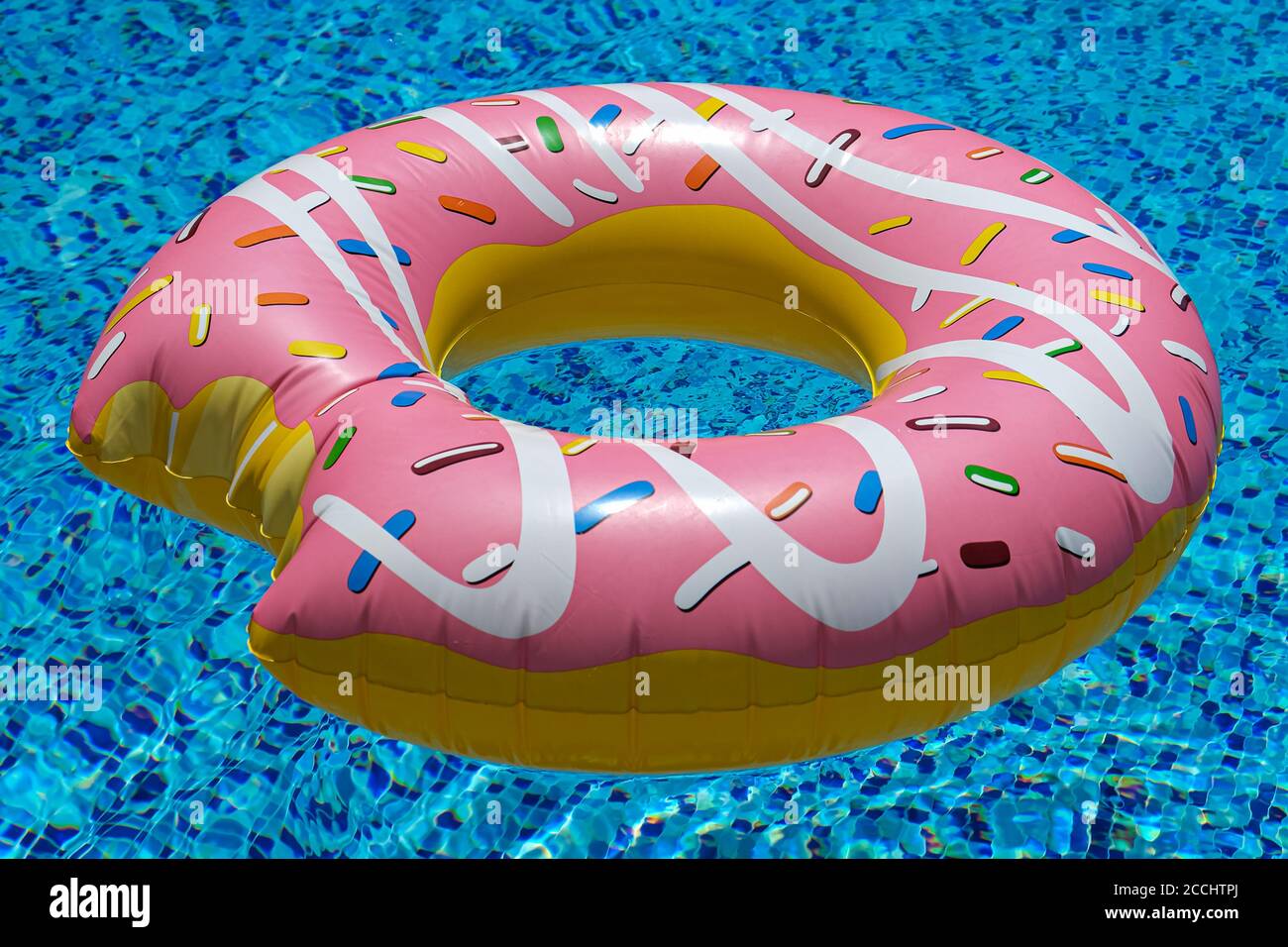 donut inflatable pool