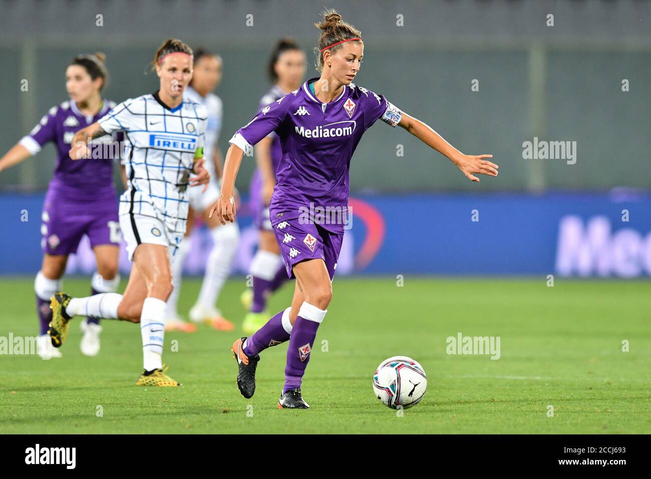 Greta Adami of ACF Fiorentina controls the ball during the Women News  Photo - Getty Images