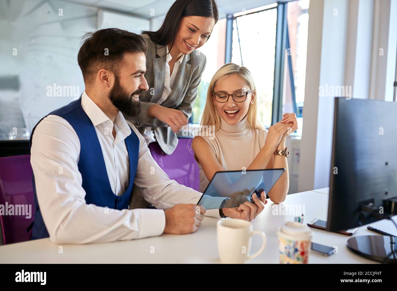 Hi tech office hi-res stock photography and images - Alamy