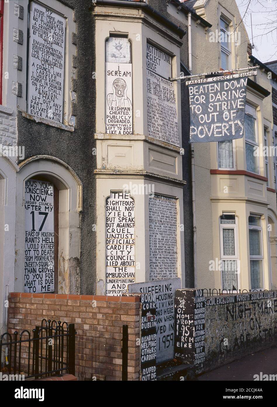 Archive housing protest concerning lack of council support. Clare Street, Cardiff. 1980s Stock Photo