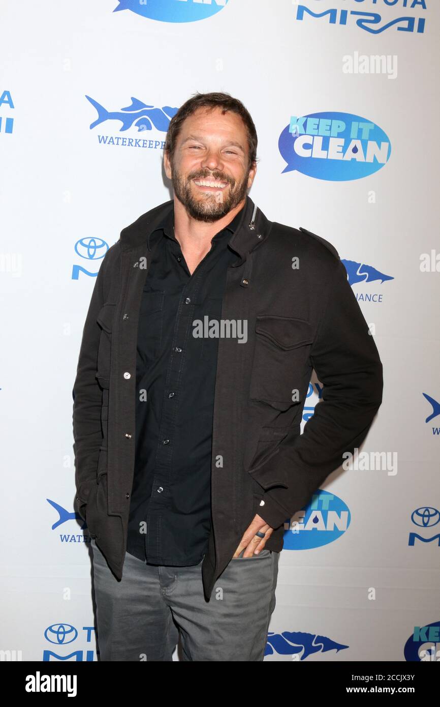LOS ANGELES - MAR 1:  Dylan Bruno at the Keep It Clean Benefit for Waterkeeper Alliance at Avalon on March 1, 2018 in Los Angeles, CA Stock Photo