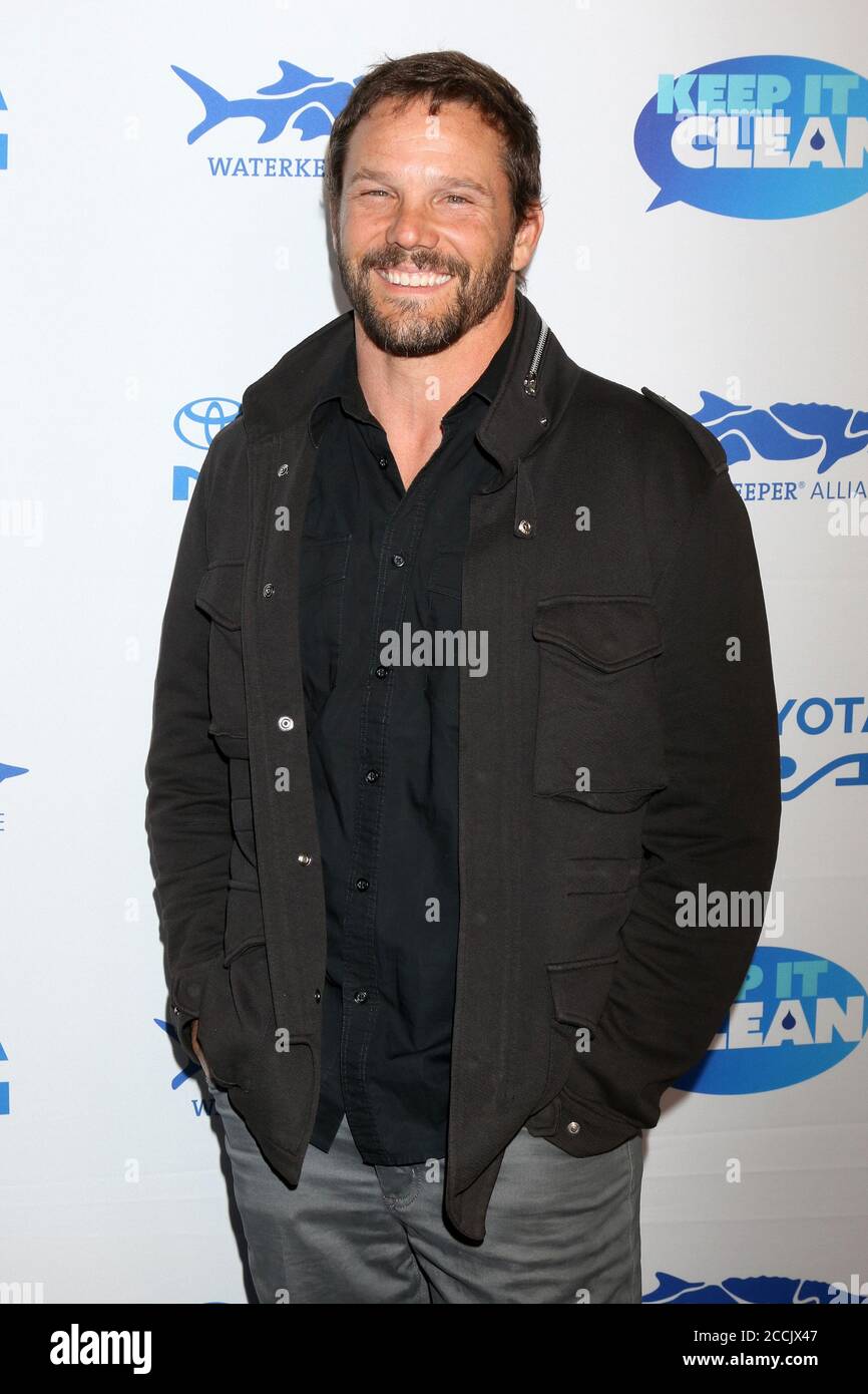 LOS ANGELES - MAR 1:  Dylan Bruno at the Keep It Clean Benefit for Waterkeeper Alliance at Avalon on March 1, 2018 in Los Angeles, CA Stock Photo