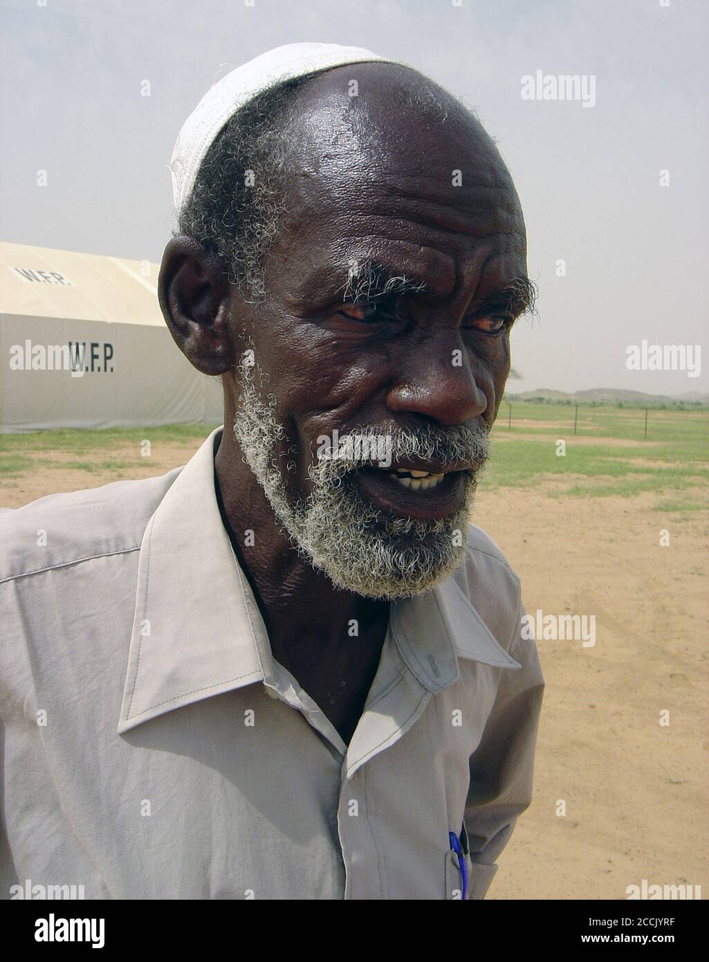 31st August 2005 Suleiman Mohammad Jamous, Humanitarian Affairs Co-ordinator of the SLM (Sudanese Liberation Movement), near the village of Bir Meza, 50 km north-west of Kutum in northern Darfur, Sudan. Stock Photo