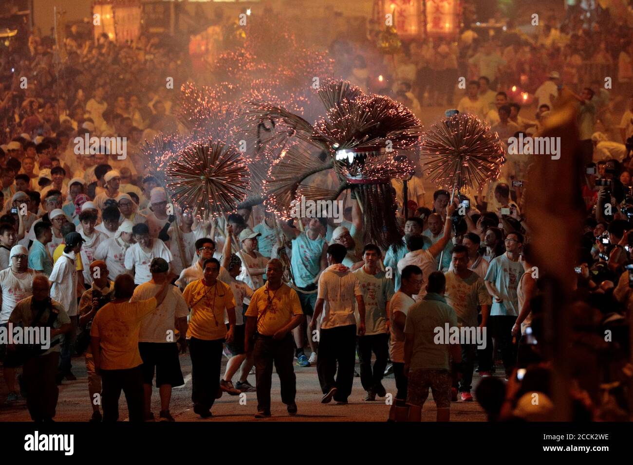 Tai hang fire dragon hi-res stock photography and images - Alamy
