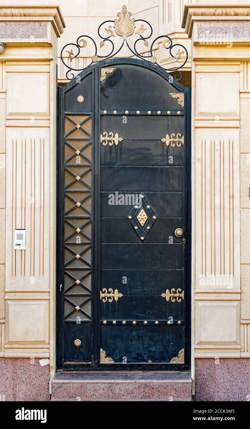 Saudi Arabian doors Stock Photo Alamy