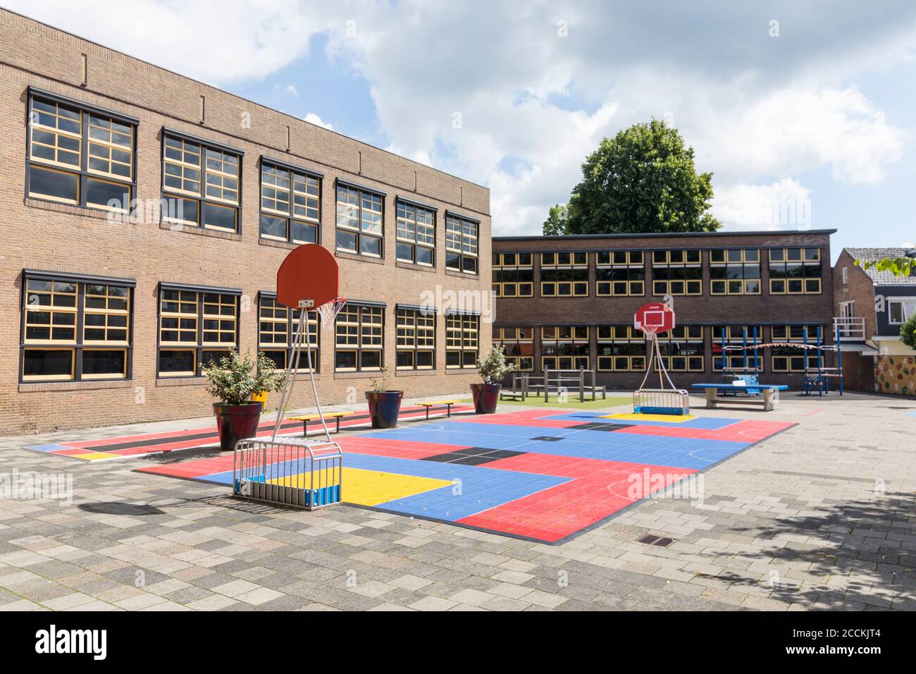 Dutch architecture of a school in Hilversum by architect Dudok, Bavinck school Stock Photo