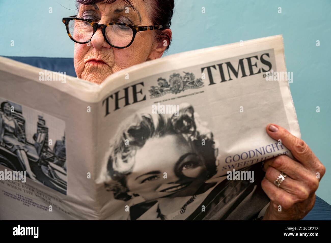 The Times newspaper 19.06.2020 death of Vera Lynn Stock Photo