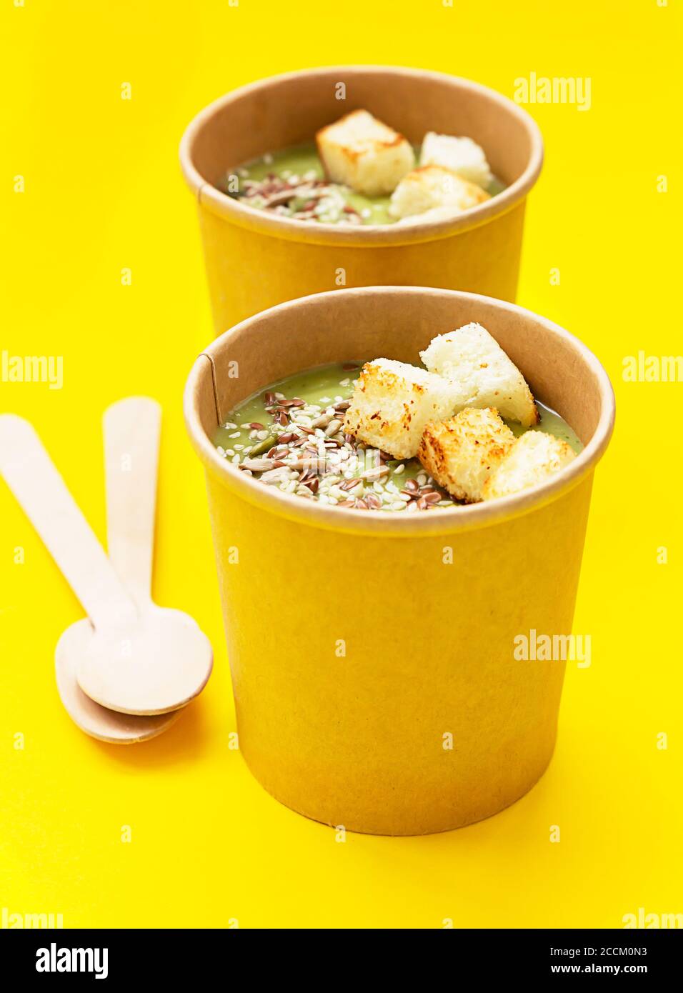 Download Pack Lunch Box High Resolution Stock Photography And Images Page 9 Alamy