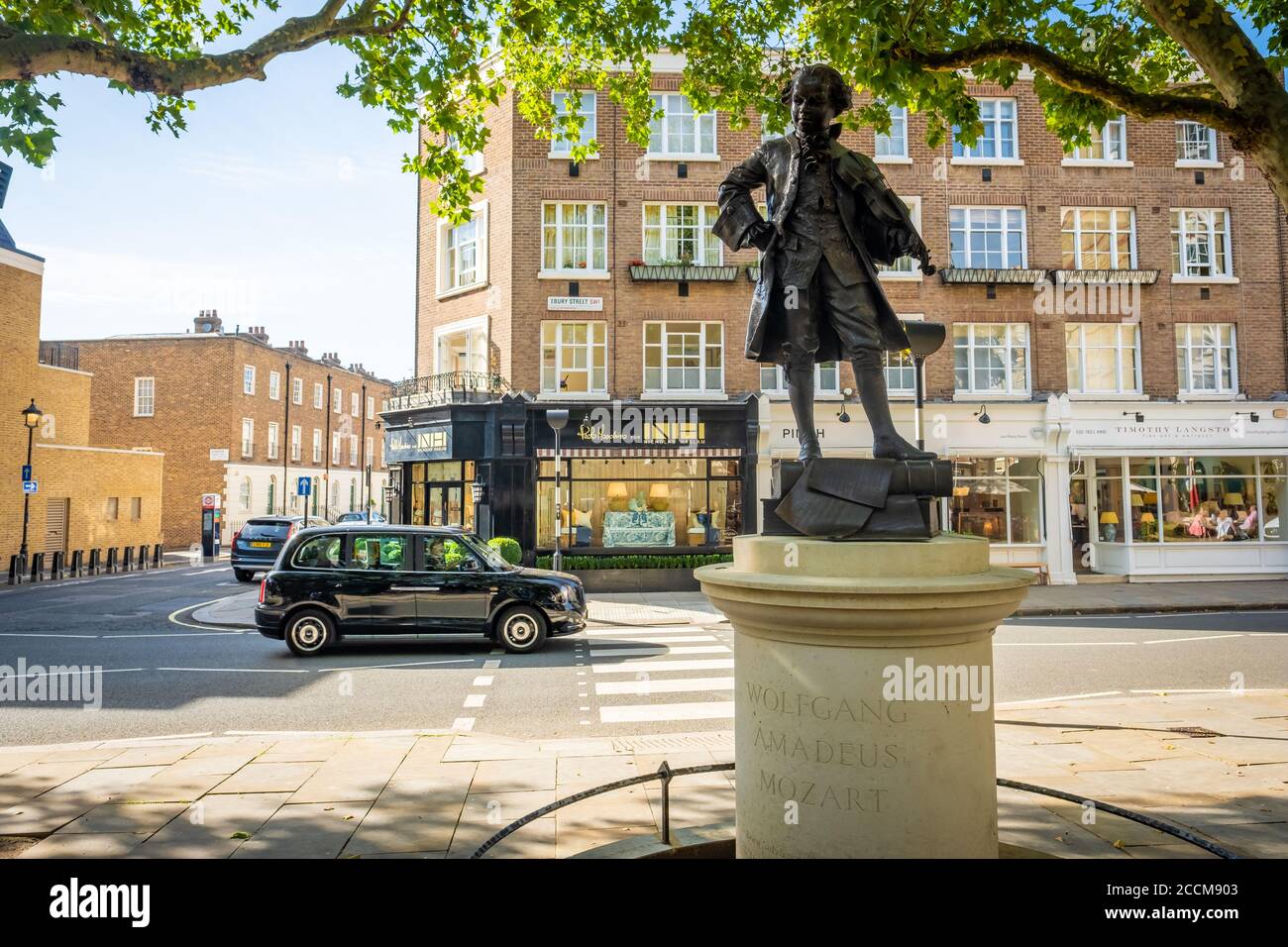 LONDON- August 2020:  Pimlico Road / Pimlico Design District, popular for high end furniture & antique sellers, galleries and design Stock Photo