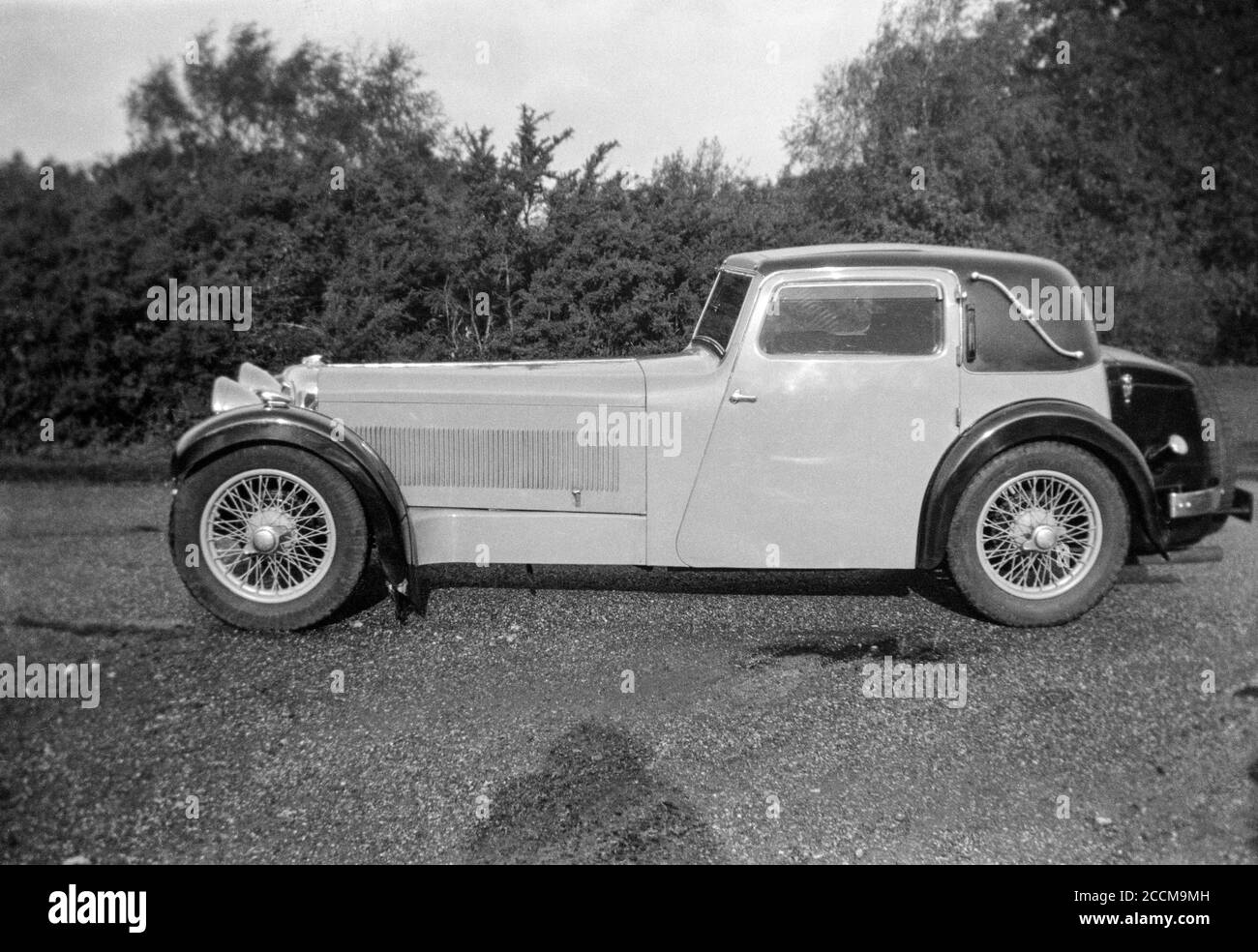 Vintage 1930s black and white photograph of a British Jaguar SS I Coupe Sports car. Registration number GY 6926. Stock Photo