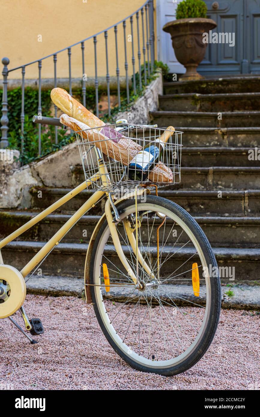 French bicycle baguette hires stock photography and images Alamy