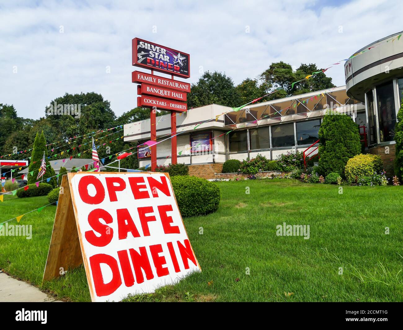 NORWALK, CT, USAAUGUST 15, 2020 Silver Star diner family restaurant
