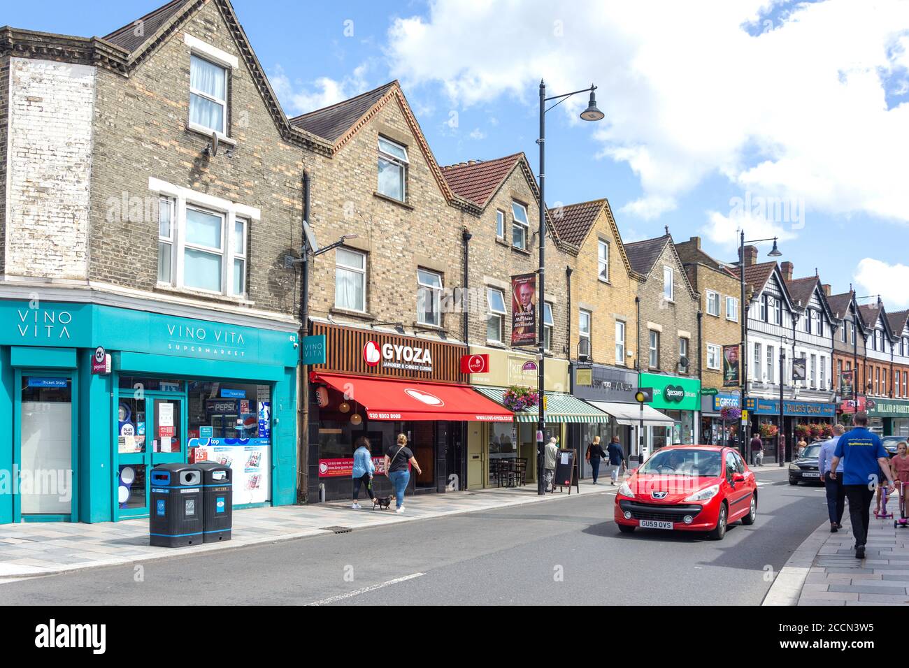 Shops shopping traffic high street sidcup london borough of bexl hires stock photography and