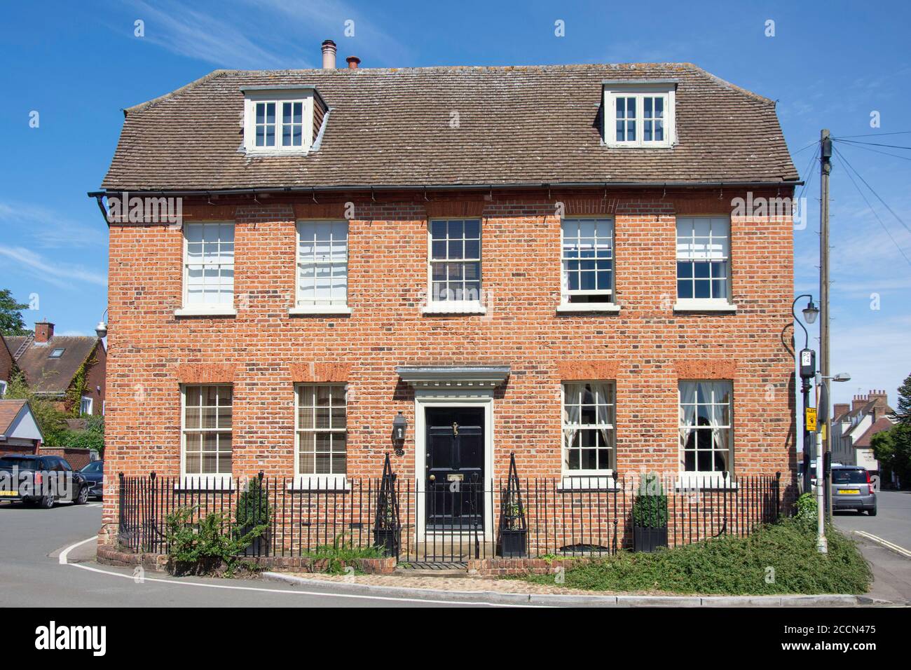 Period Georgian house, London Road, Woburn, Bedfordshire, England, United Kingdom Stock Photo