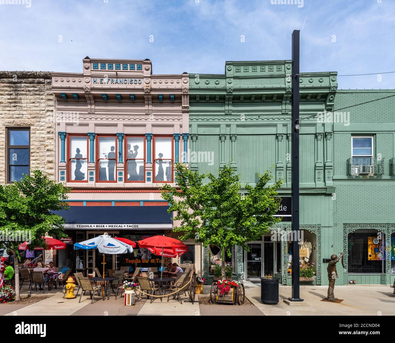 Buildings in downtown Mason City Stock Photo Alamy